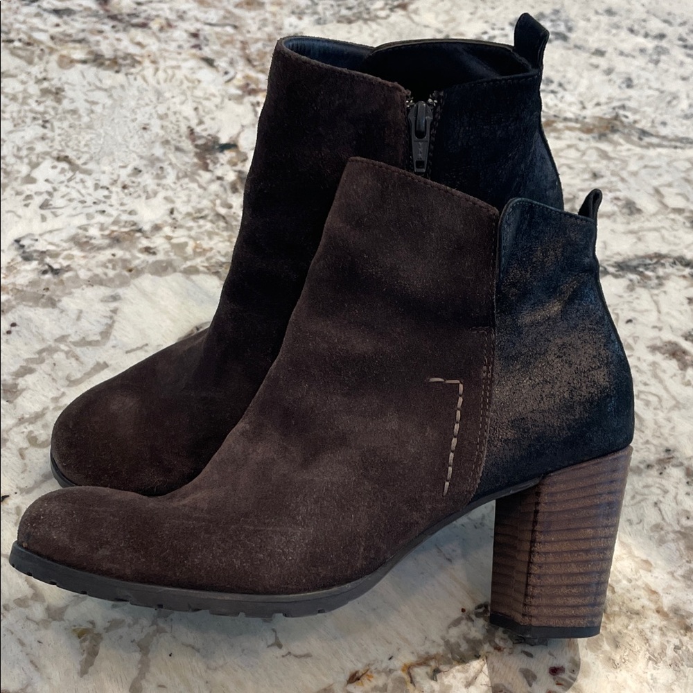 Paul Green Bronzed Black and Brown Suede Bootie.  Nice 3”heel. Lug sole. EUC